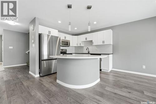 351 4000 Sandhill Crescent, Regina, SK - Indoor Photo Showing Kitchen With Upgraded Kitchen