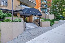 1606 - 556 LAURIER AVENUE SW  Ottawa, ON K1R 7X2