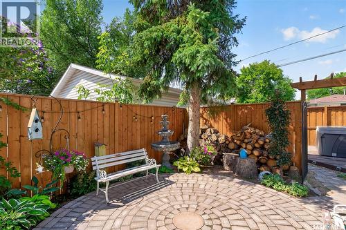 1046 Clifton Avenue, Moose Jaw, SK - Outdoor With Deck Patio Veranda