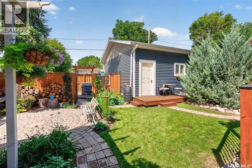 1046 Clifton Avenue, Moose Jaw, SK - Outdoor With Deck Patio Veranda