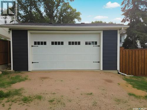 1046 Clifton Avenue, Moose Jaw, SK - Outdoor With Exterior