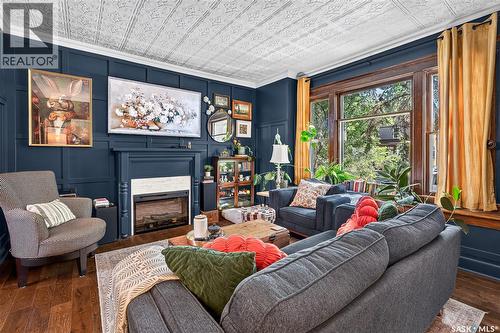 1046 Clifton Avenue, Moose Jaw, SK - Indoor Photo Showing Living Room With Fireplace