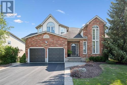 32 PINE RIDGE DRIVE  Guelph (Pineridge/Westminster Woods), ON N1L 1K3