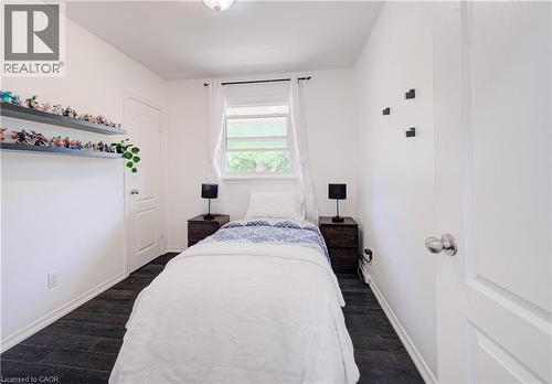 152 Clark Avenue, Kitchener, ON - Indoor Photo Showing Bedroom