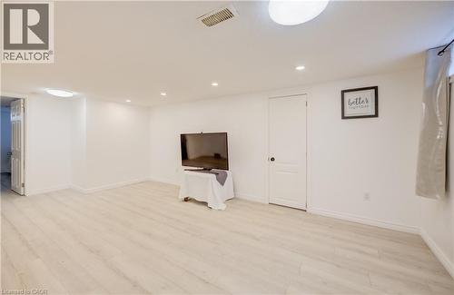 152 Clark Avenue, Kitchener, ON - Indoor