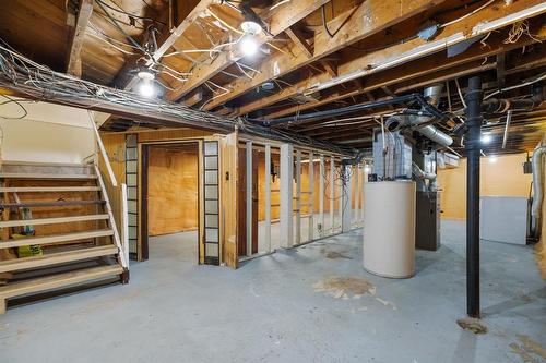 301 Langside Street, Winnipeg, MB - Indoor Photo Showing Basement