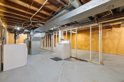 301 Langside Street, Winnipeg, MB - Indoor Photo Showing Basement