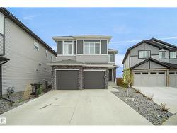 4709 CHARLES BAY BA SW  Edmonton, AB T6W 3H1