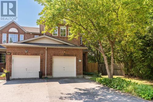 172 CARWOOD CIRCLE  Ottawa, ON K1K 4V6