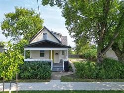 1829 Mcdonald Avenue  Brandon, MB R7B 0A2