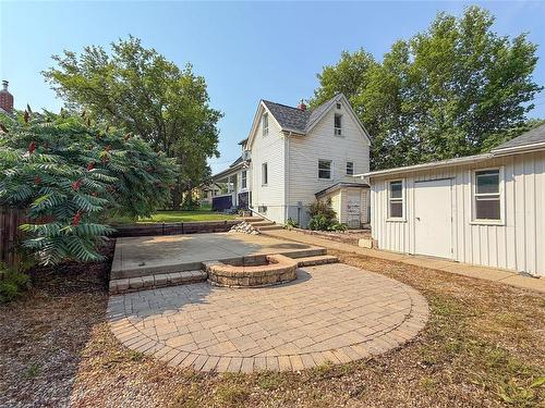 1829 Mcdonald Avenue, Brandon, MB - Outdoor
