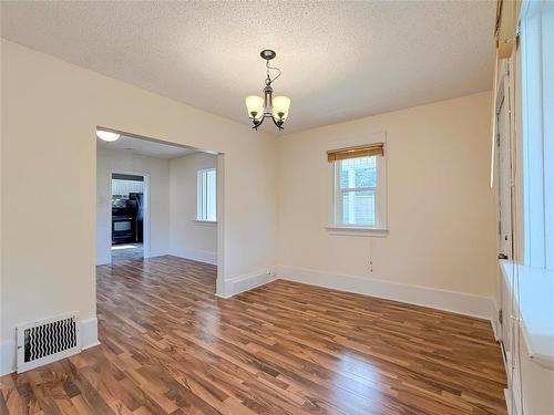 1829 Mcdonald Avenue, Brandon, MB - Indoor Photo Showing Other Room