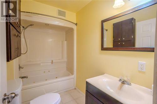 2-7 Ontario Drive, Spanish, ON - Indoor Photo Showing Bathroom