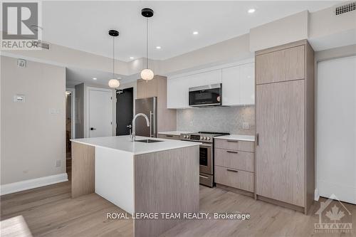 4 - 58 FLORENCE STREET , Ottawa, Ontario K2P 0W7 4