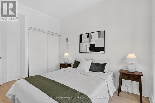 1006 - 115 Richmond Street E, Toronto, ON - Indoor Photo Showing Bedroom
