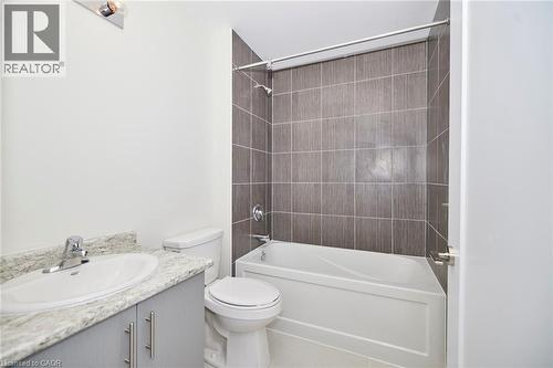 16 Concord Place Unit# 634, Grimsby, ON - Indoor Photo Showing Bathroom