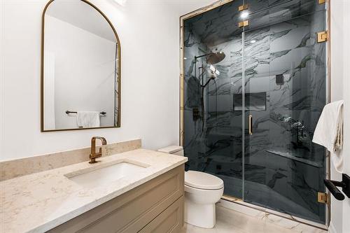12 Ash Cove, Headingley, MB - Indoor Photo Showing Bathroom