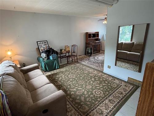 1633 Pacific Ave, Winnipeg, MB 