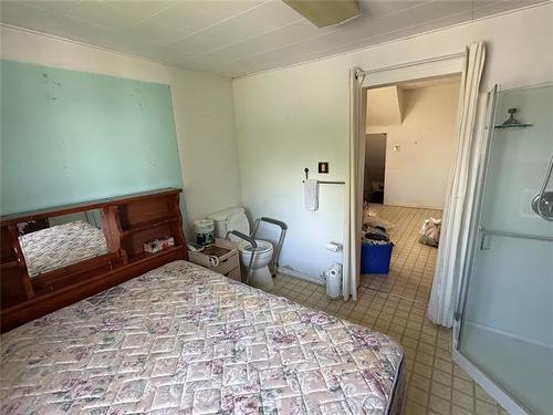 1633 Pacific Ave, Winnipeg, MB 
