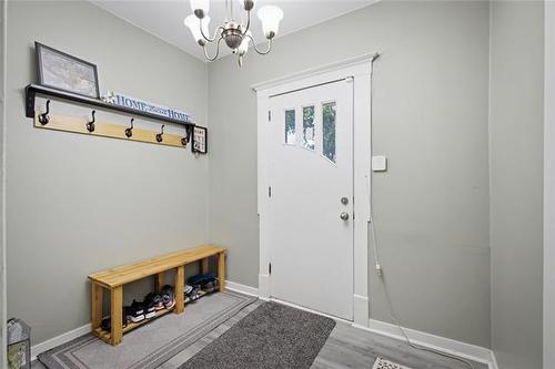 430 Lansdowne Ave, Winnipeg, MB - Indoor Photo Showing Other Room
