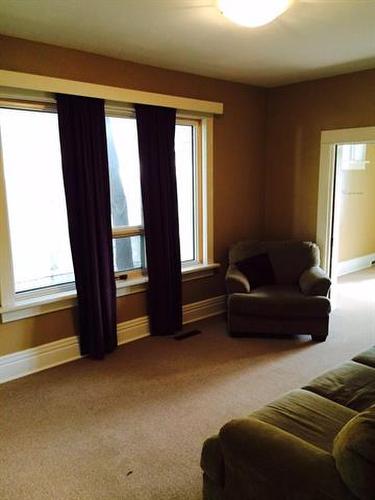 371 St John'S Ave, Winnipeg, MB - Indoor