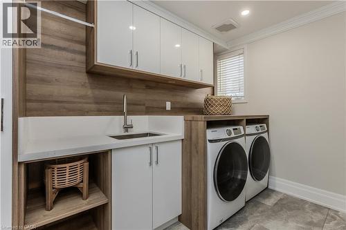 2212 Snead Road, Burlington, ON - Indoor Photo Showing Laundry Room
