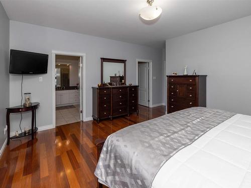 132 Wolverine Crescent, Thunder Bay, ON - Indoor Photo Showing Bedroom