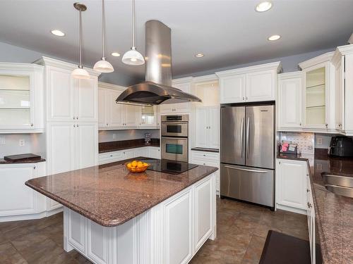 132 Wolverine Crescent, Thunder Bay, ON - Indoor Photo Showing Kitchen With Upgraded Kitchen