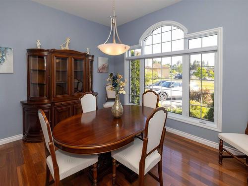 132 Wolverine Crescent, Thunder Bay, ON - Indoor Photo Showing Dining Room