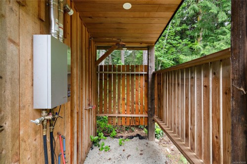 125 Mapleleaf Lane, Sidney Island, BC 