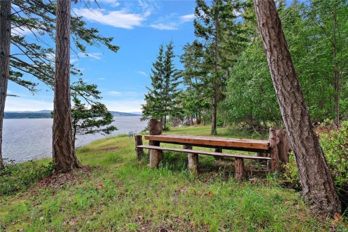 125 Mapleleaf Lane, Sidney Island, BC 
