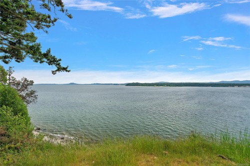 125 Mapleleaf Lane, Sidney Island, BC 