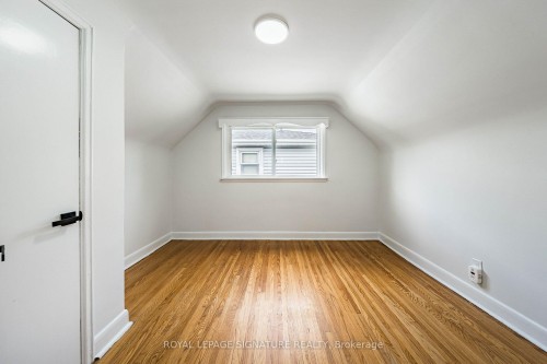 7 Putney Road, Toronto, ON - Indoor Photo Showing Other Room