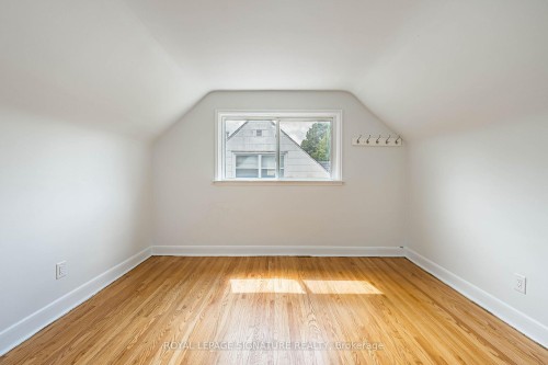 7 Putney Road, Toronto, ON - Indoor Photo Showing Other Room