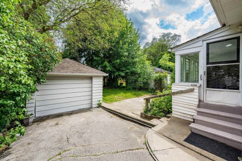 7 Putney Road, Toronto, ON - Outdoor With Exterior