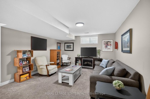 36 Banks Street, Brantford, ON - Indoor