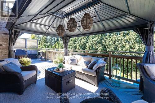 8 Zaduk Place, Guelph (Kortright East), ON - Outdoor With Deck Patio Veranda With Exterior