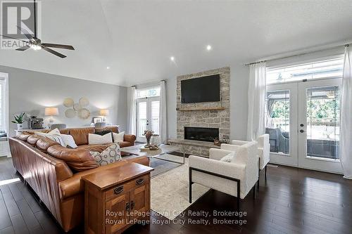 8 Zaduk Place, Guelph (Kortright East), ON - Indoor Photo Showing Living Room With Fireplace