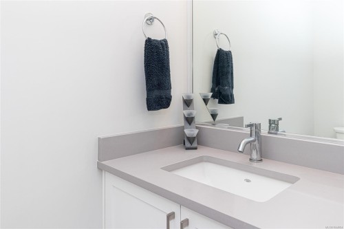 #B-1973 Caldwell Rd, Sooke, BC - Indoor Photo Showing Bathroom