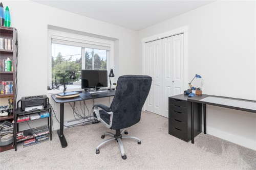 #B-1973 Caldwell Rd, Sooke, BC - Indoor Photo Showing Office