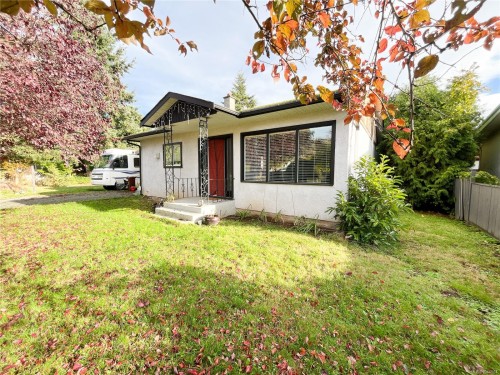 1193 Dignan Rd, Central Saanich, BC 