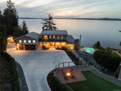 3089 Cook St Chemainus, BC V0R 1K2