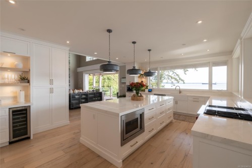 3089 Cook St, Chemainus, BC 