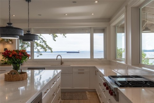 3089 Cook St, Chemainus, BC 