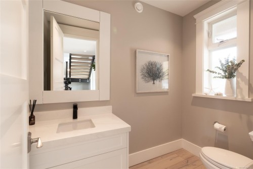 3089 Cook St, Chemainus, BC 