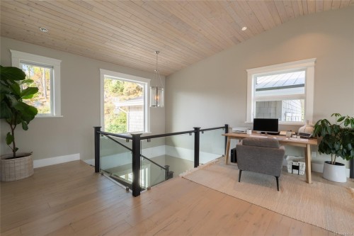 3089 Cook St, Chemainus, BC 