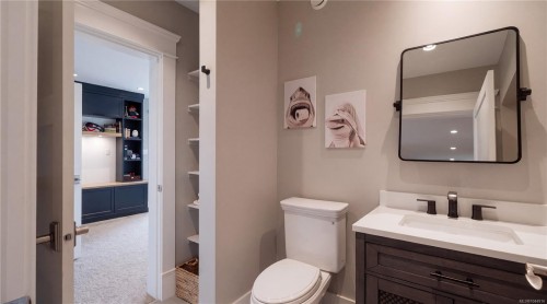 3089 Cook St, Chemainus, BC 