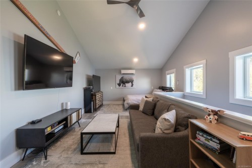 3089 Cook St, Chemainus, BC 