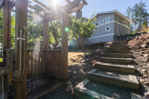 3089 Cook St, Chemainus, BC 