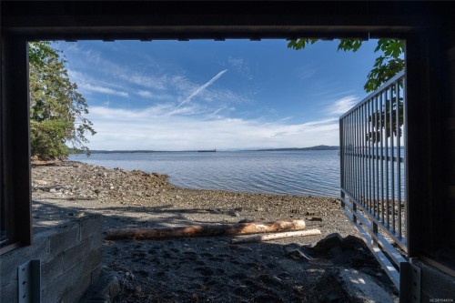 3089 Cook St, Chemainus, BC 